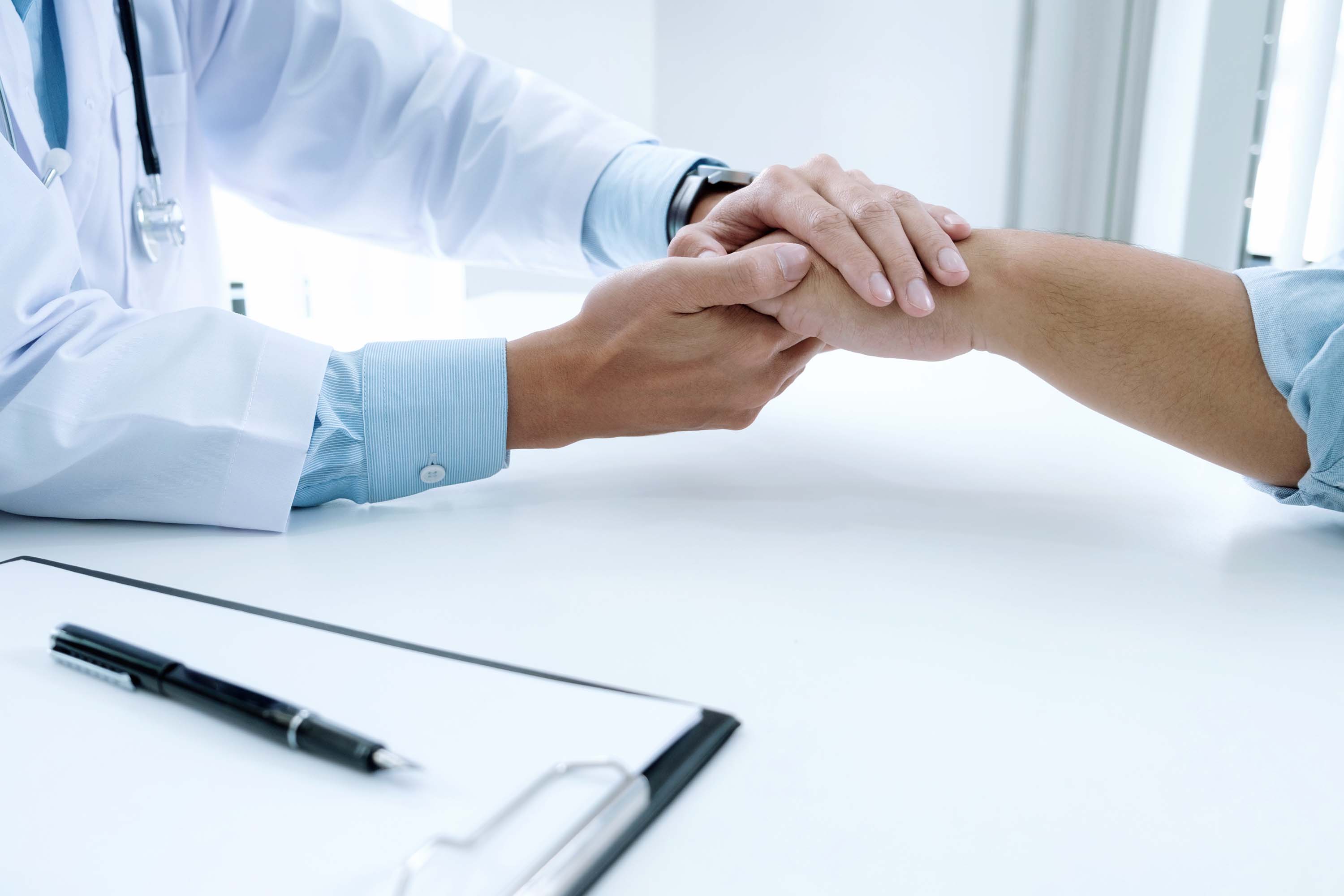 Urologista em Porto Alegre pela Unimed: como funciona a consulta com o Dr. Lucas Burttet