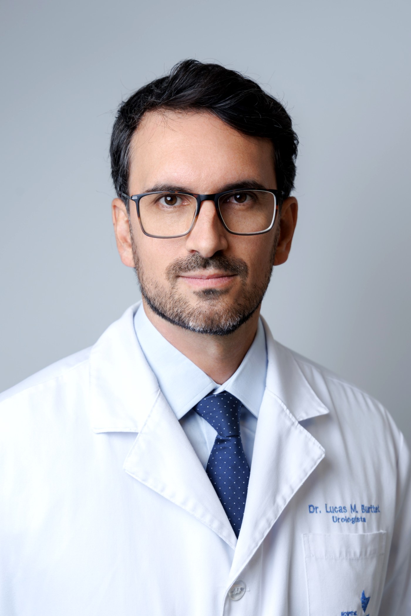 Dr. Lucas Medeiros Burttet